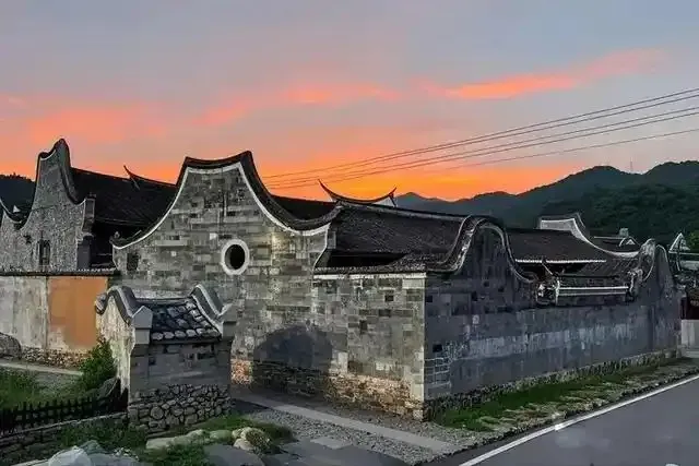 嘿，我们去霞浦的上村村发会儿呆吧